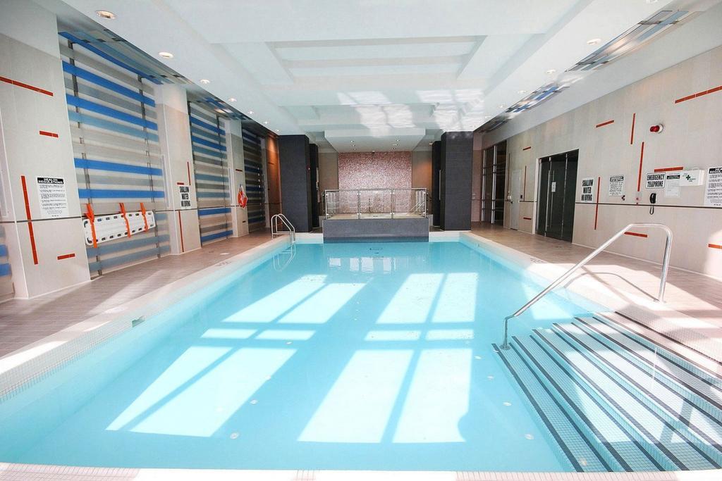 Napa Furnished Rental Apartments Square One Mississauga Ngoại thất bức ảnh