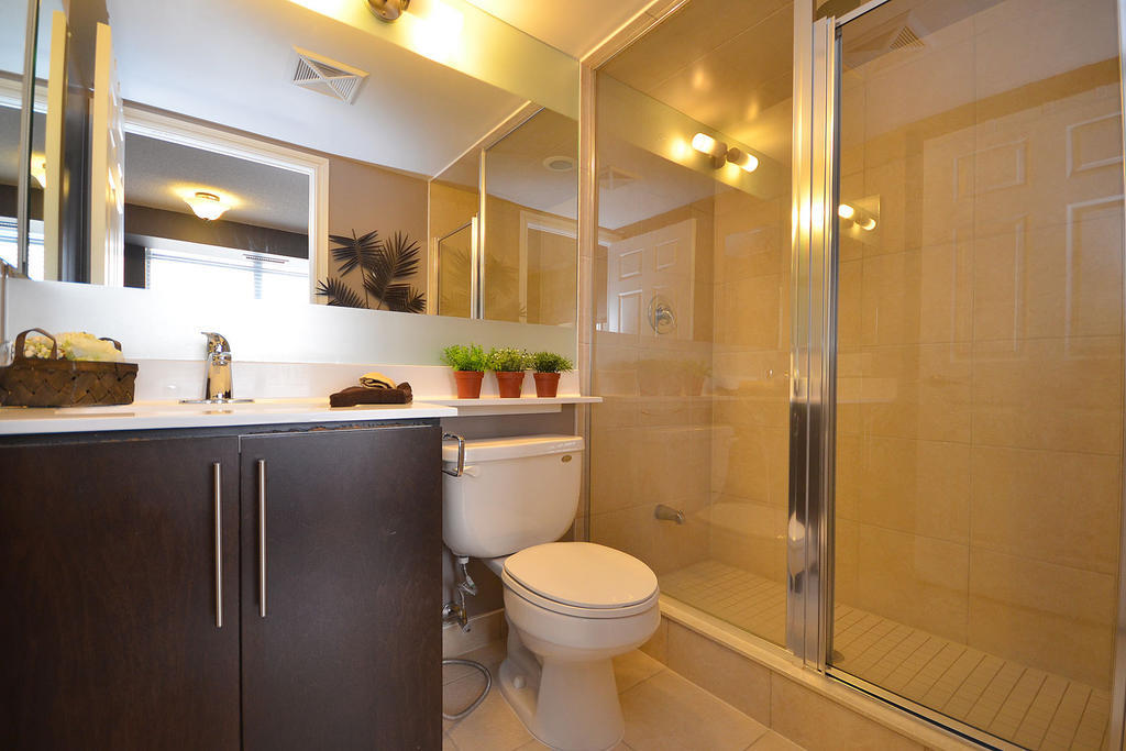 Napa Furnished Rental Apartments Square One Mississauga Phòng bức ảnh